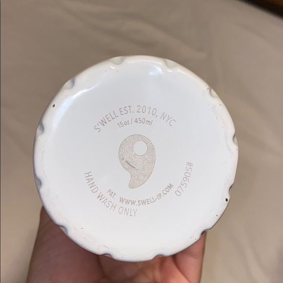 Swell water bottle - Picture 3 of 3